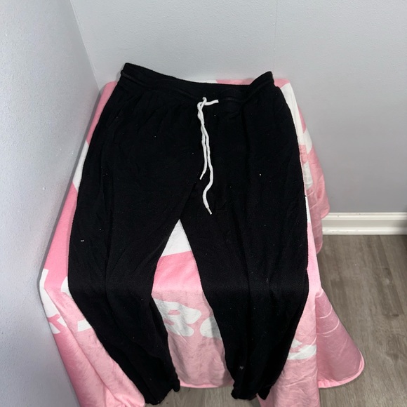 Black sweats - Picture 2 of 2